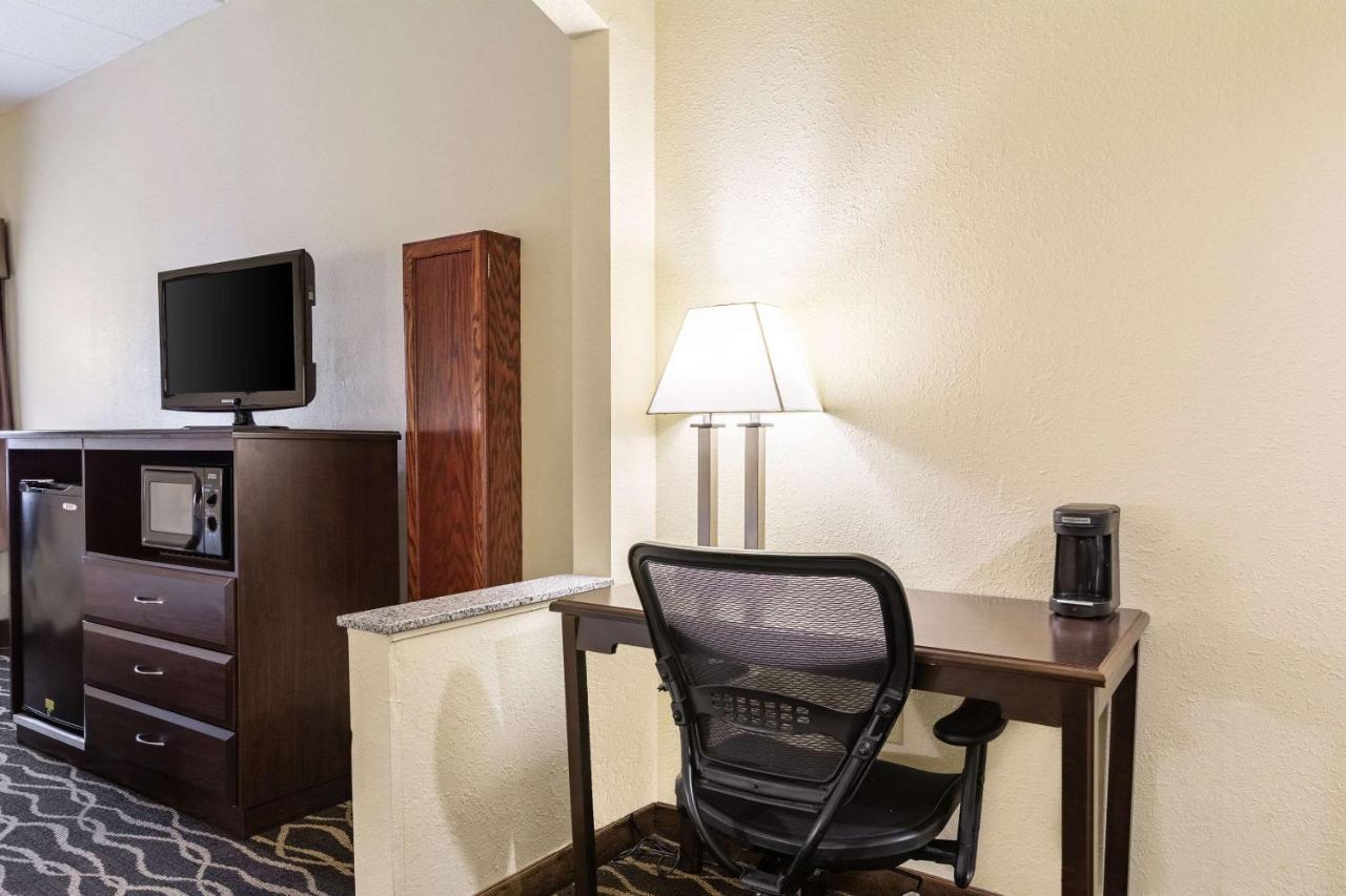 Quality Inn & Suites Southport Indianapolis Eksteriør billede