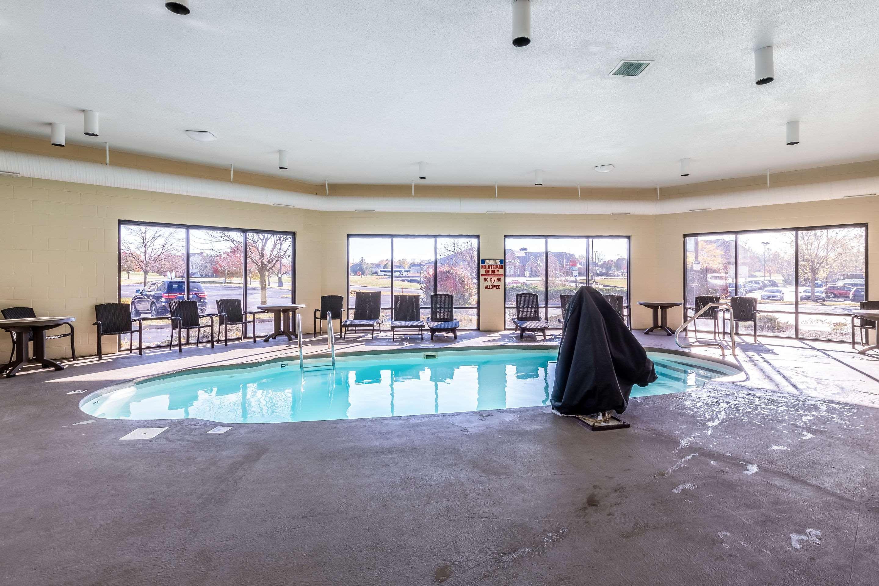 Quality Inn & Suites Southport Indianapolis Eksteriør billede